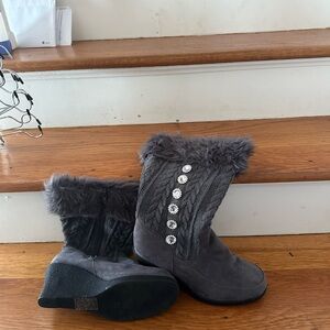 Gray Heeled Boots with Fur Trim and crystal detail